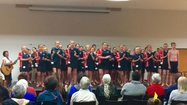 Kara Haka group 2015.